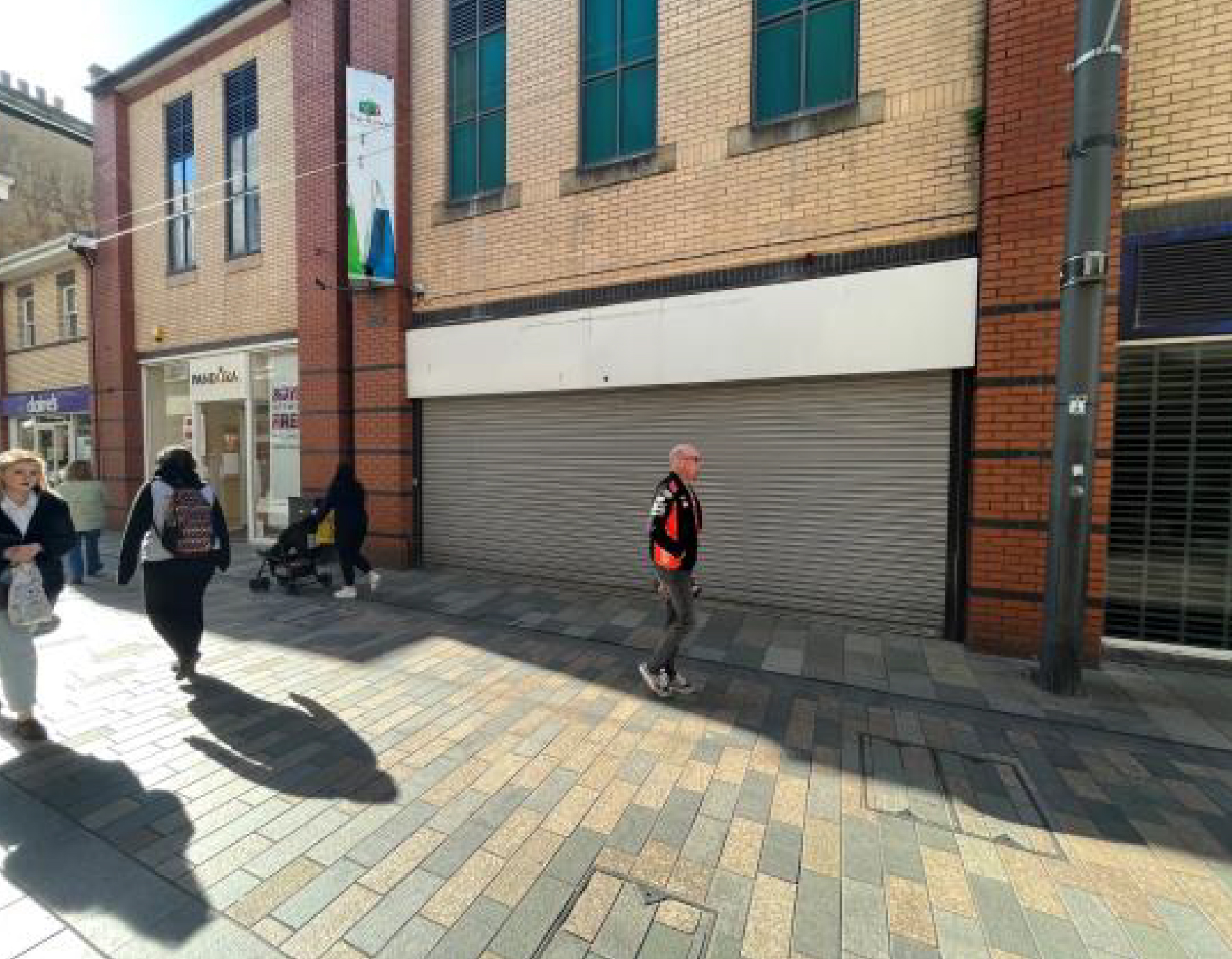Unit 1A Shop Front