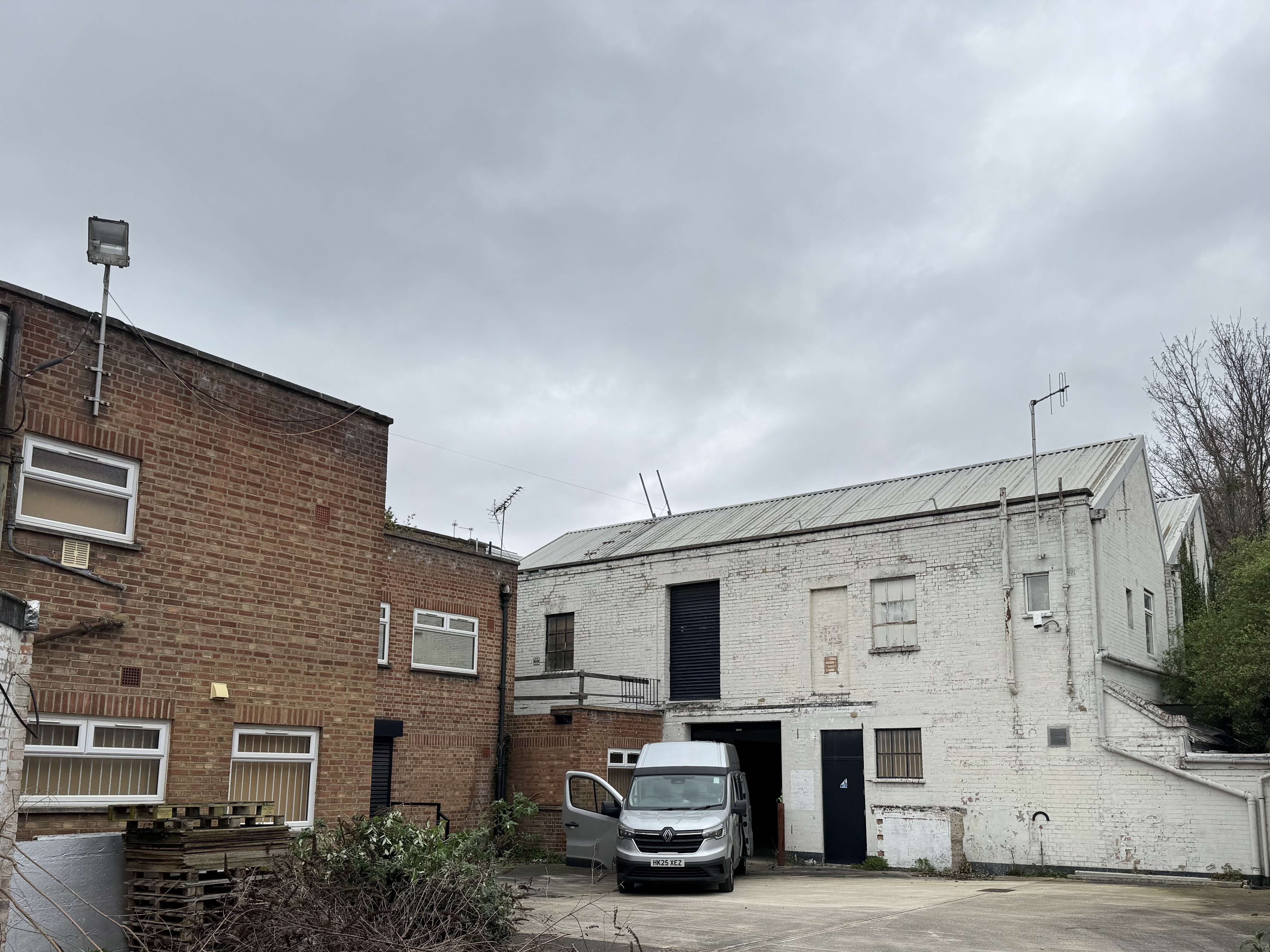 Stanlake Mews, London - Picture 2026-04-27-13-06-33