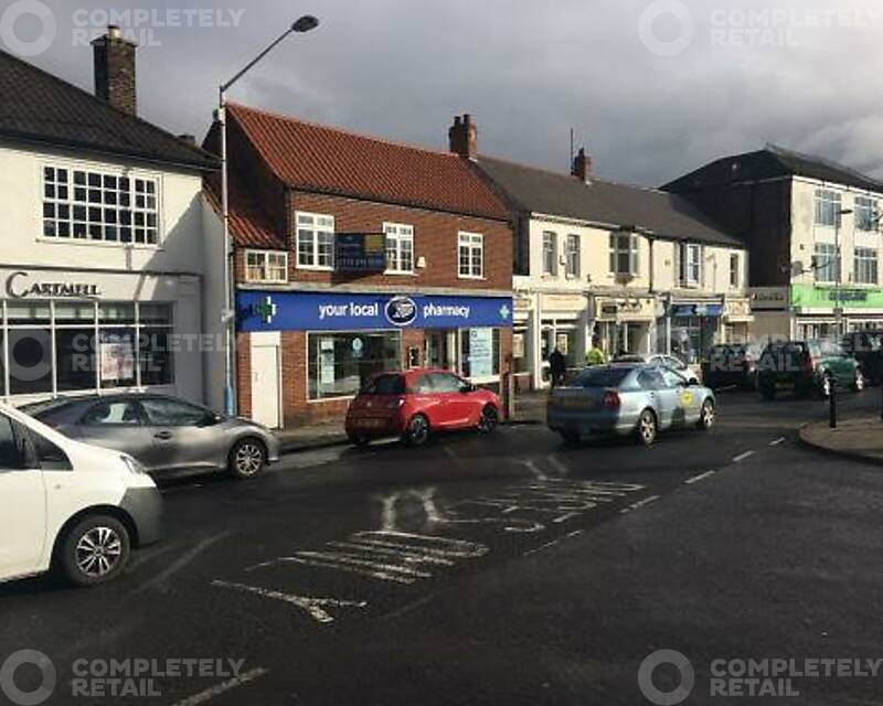 19-21 The Square, Hessle - Picture 2018-12-13-15-21-44