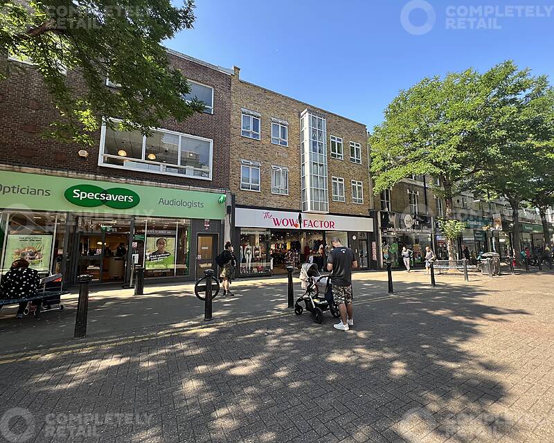 Shop to rent Unit 4749, Powis Street, Woolwich, SE18, Woolwich