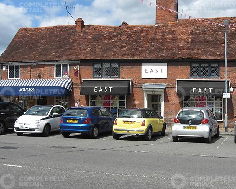 7 The Broadway, Amersham - Picture 2022-04-13-15-17-40