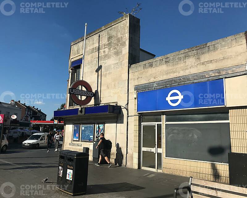 Ex-Station Office, Colliers Wood Underground Station, London - Picture 2018-08-30-15-05-55