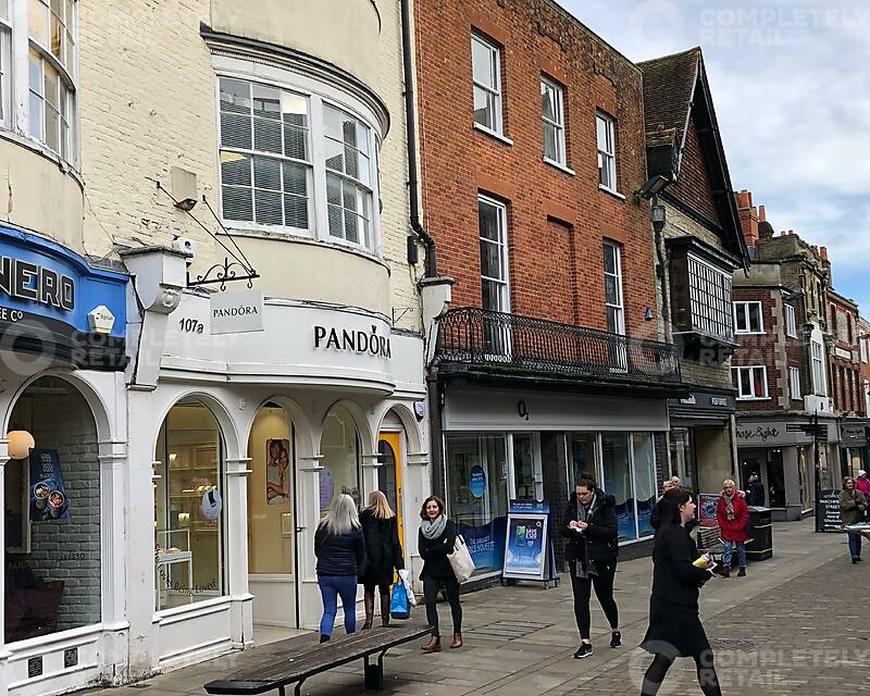 107a High Street, Winchester - Picture