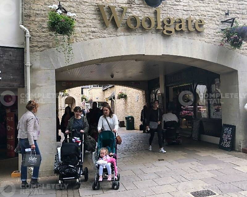 Unit 11 Woolgate Shopping Centre, Witney - Picture 2019-04-11-14-27-24