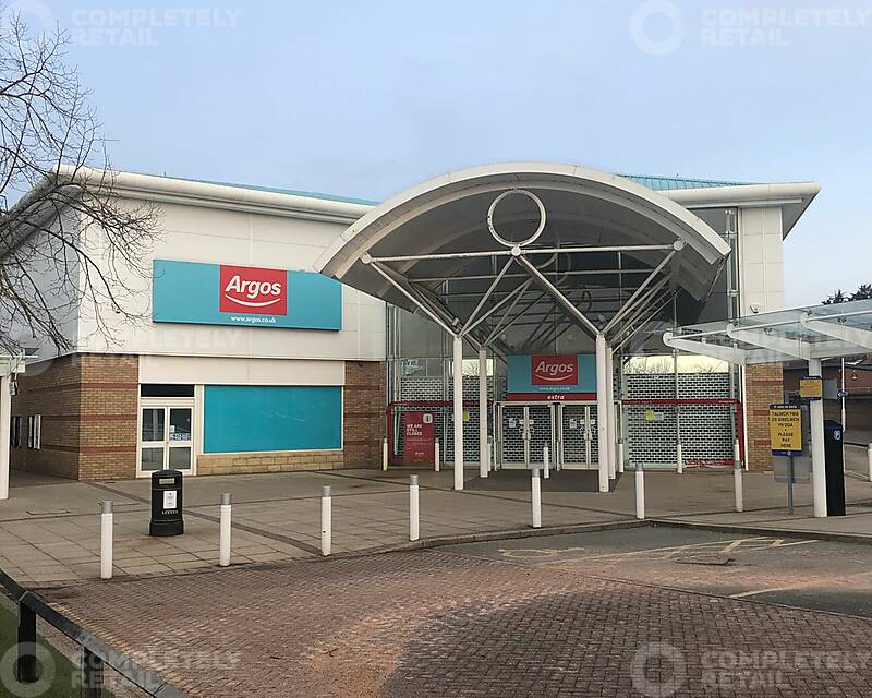 Unit 5, Island Green Shopping Park, Wrexham - Picture 2021-04-14-10-18-37