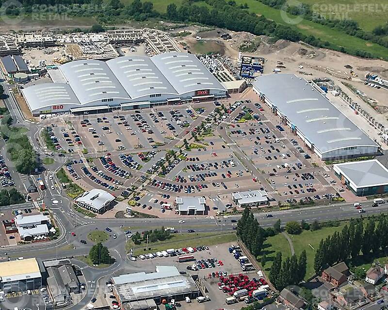 Unit 5, St Oswald's Retail Park, Gloucester - Picture 2025-07-17-14-57-06