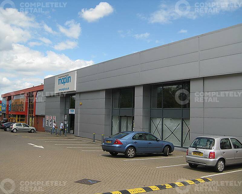 CR_RW_11959_Unit_4B_The_Oaks_Retail_Park_Harlow_picture_1