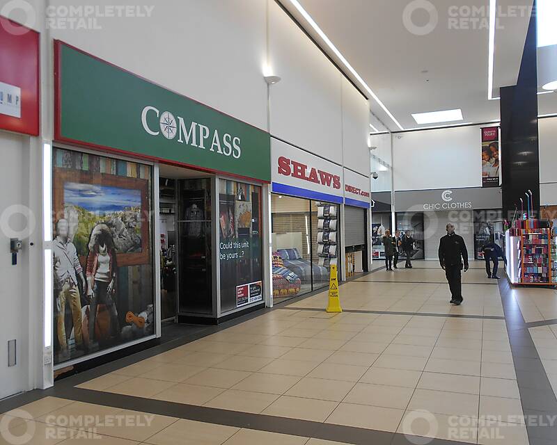 Queens Square Shopping Centre, West Bromwich - Picture 2021-04-06-17-05-28