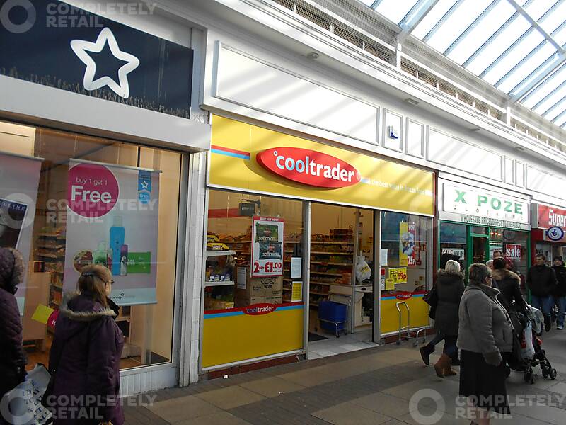 1a Market Way, Bilston - Picture 2022-04-12-16-01-08