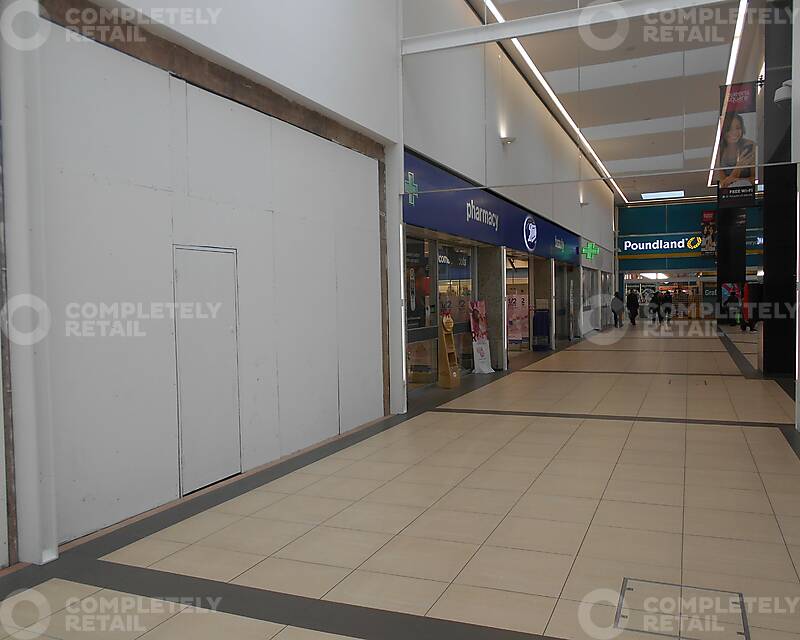 Queens Square Shopping Centre, West Bromwich - Picture 2021-04-06-17-07-51