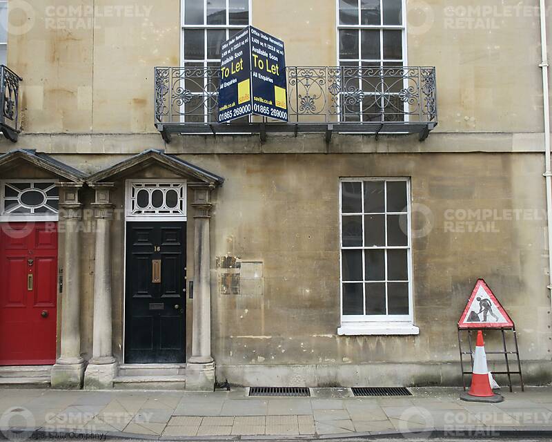 16 Beaumont Street, Oxford - Picture 2021-05-05-13-30-53