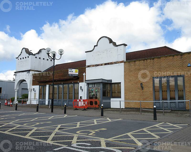 19 Greenbridge Retail & Leisure Park, Swindon - Picture 2021-07-19-13-39-13