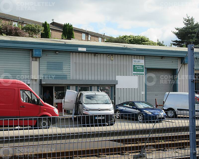 3 Featherstall Road South, Oldham - Picture 2021-10-06-07-12-49