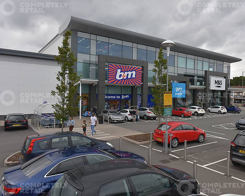 Sheldon Retail Park, Birmingham - Picture 2021-10-14-09-35-51