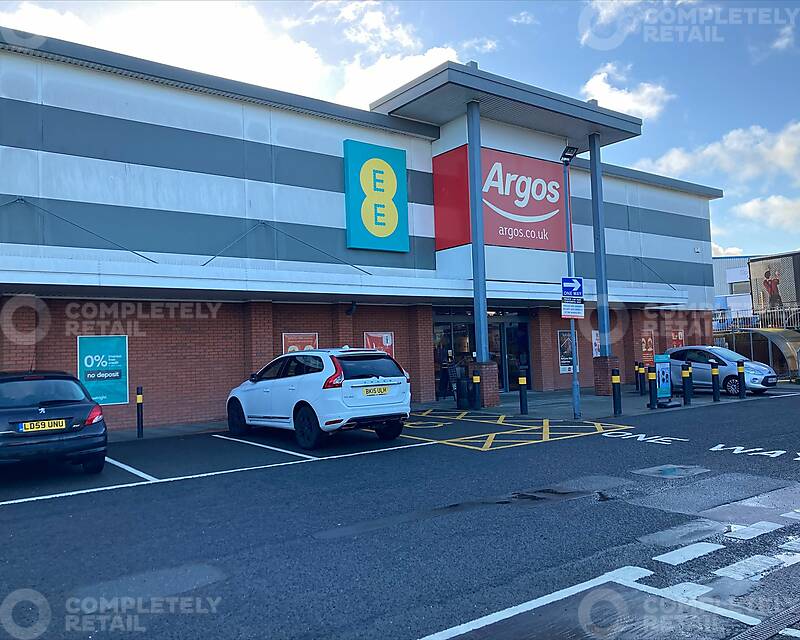 Unit 3, Weir Retail Park, Rayleigh - Picture 2021-10-18-10-54-55