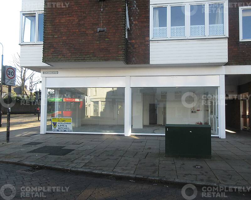 Shop to rent 39 High Street, Petersfield, GU32 3JR