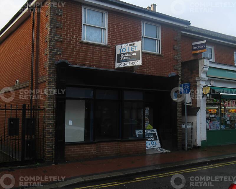 Shop to rent 47 Guildford Street, Chertsey, KT16 9AS