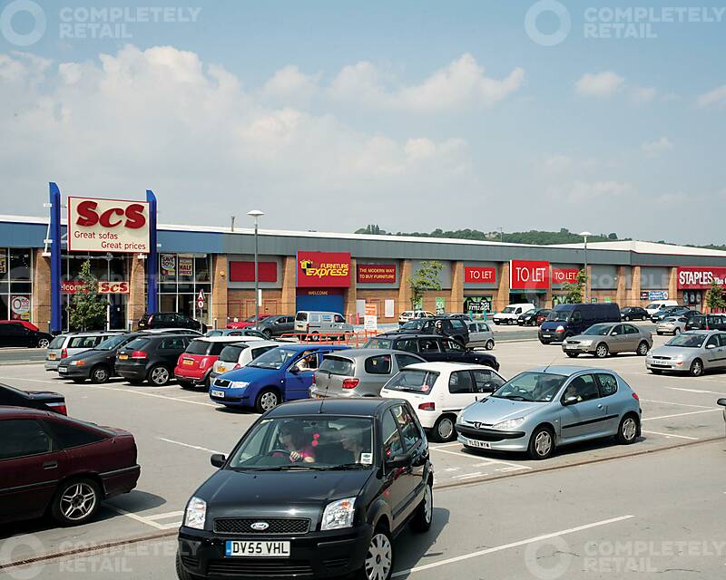 Unit 4, Leeds Road Retail Park - Picture 1