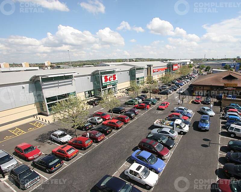 Unit 5B, Staples Corner Retail Park, Greater London - Picture 2025-07-15-16-51-11