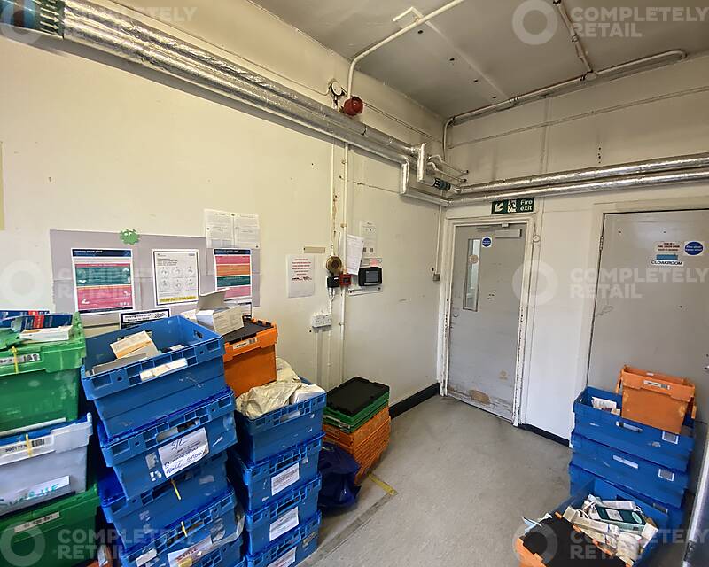 30a/32 High Street, Cheadle, Cheadle - Picture 2022-04-29-13-00-11