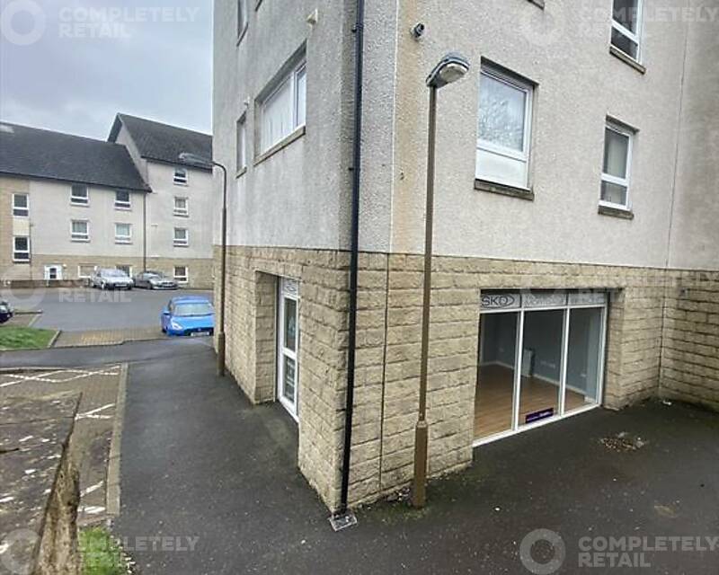 Shop to rent 148 Carmondean Centre South Road, Livingston, EH54 8TD