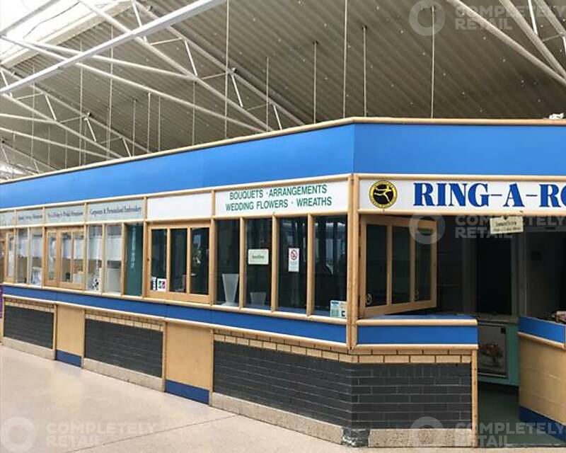 Shop to rent Glenrothes, KY7 5LH Completely Retail