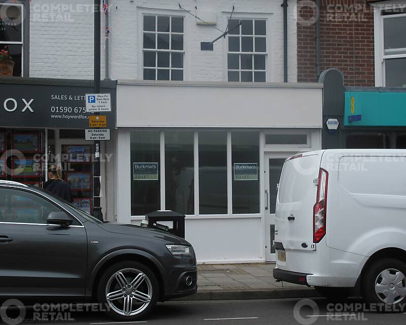 86 High Street, Lymington - Picture 2022-06-15-12-59-24