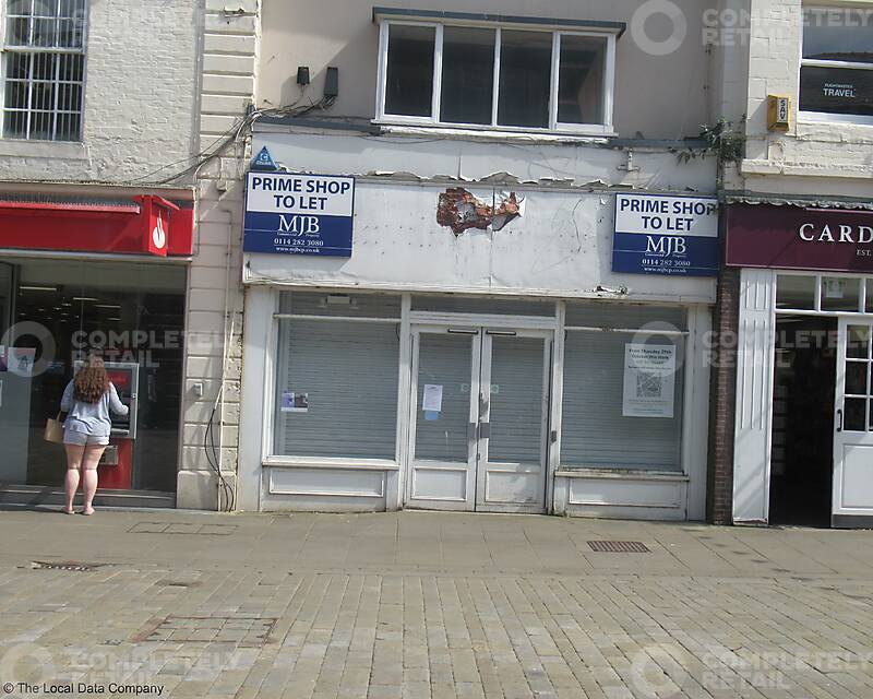 25 Market Place, Pontefract - Picture 2022-07-20-10-42-27