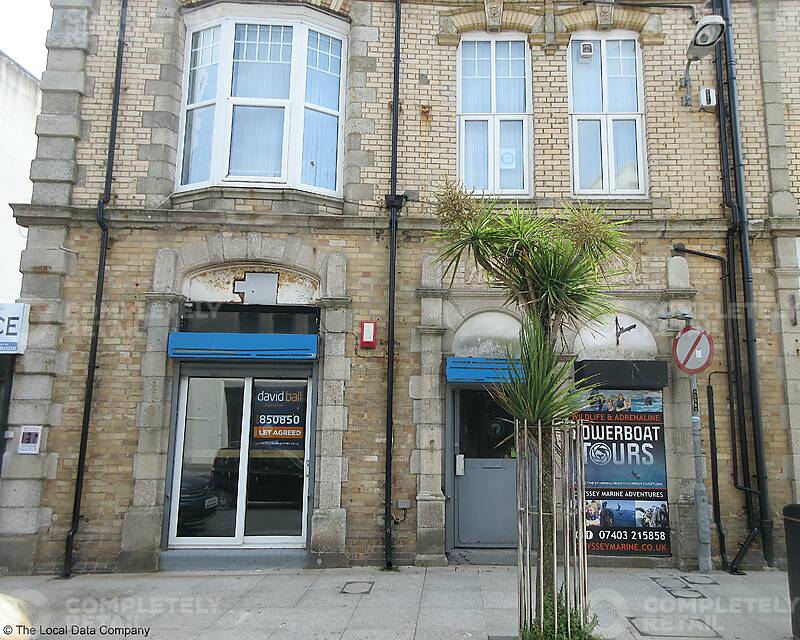 33a Bank Street, Newquay - Picture 2022-08-01-10-47-04