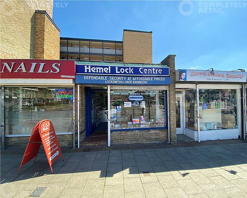 39 The Square, Hemel Hempstead - Picture 2022-08-16-10-58-18