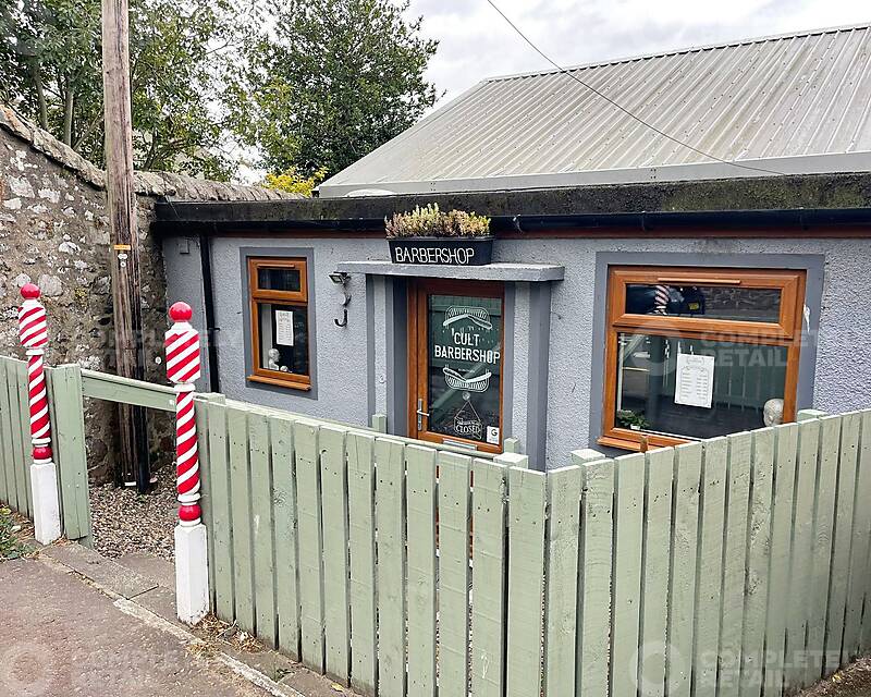 Shop to rent Unit D, 8 Low Road, Auchtermuchty, Cupar, KY14 7AU