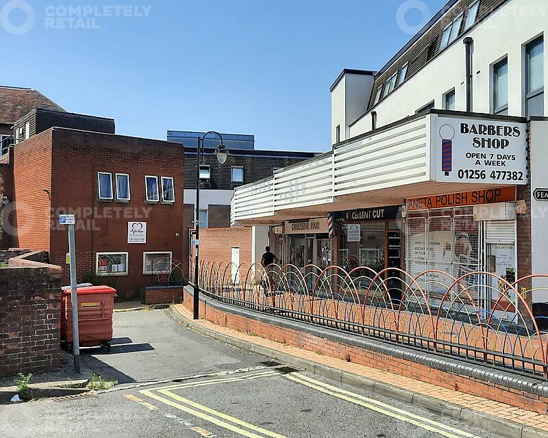 4 Feathers Lane, Basingstoke - Picture 2022-08-16-11-13-28