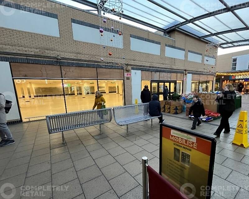 Unit 13, Riverside Shopping Centre, Erith - Picture 2024-03-18-10-53-28