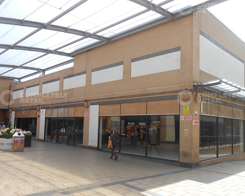 Unit 13, Riverside Shopping Centre, Erith - Picture 2024-05-13-16-44-01
