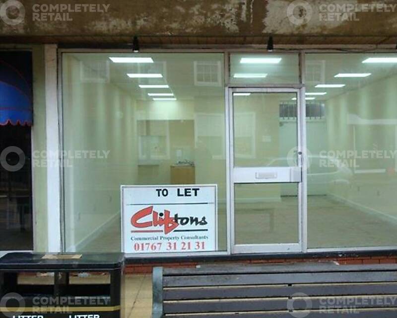 LOCK-UP SHOP, Biggleswade - Picture 2022-09-14-14-12-35