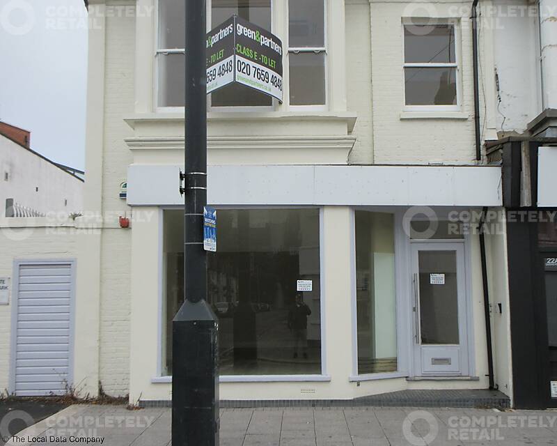24 Queens Road, Southend-on-Sea - Picture 2022-09-20-18-38-57