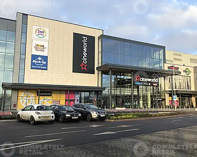 L13, Rushden Lakes