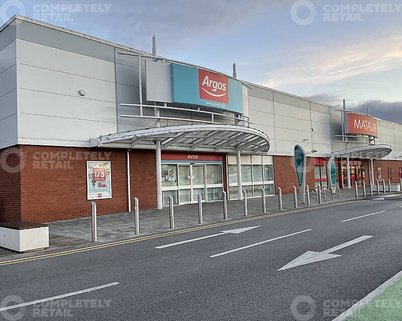 Unit A1, Whealey Hall Retail Park, Doncaster, Doncaster - Picture 2022-10-03-16-16-18