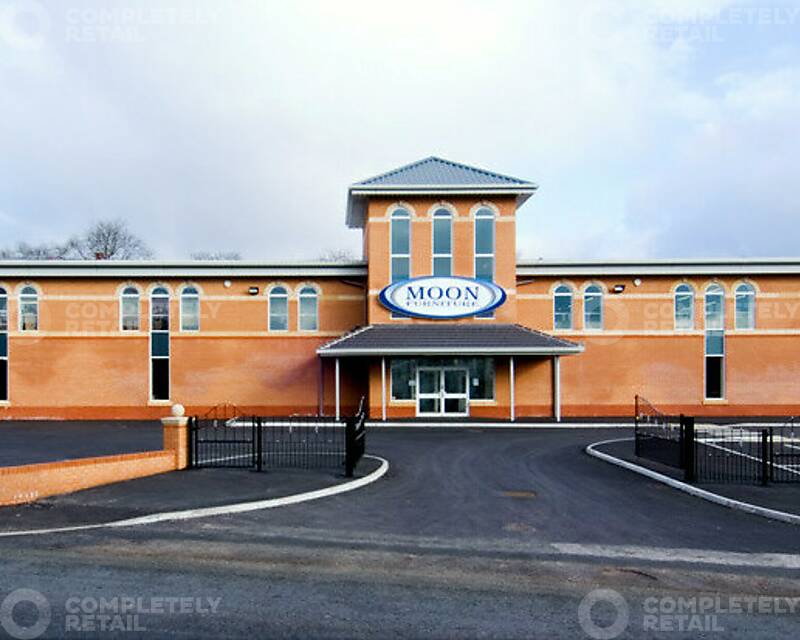 Moon Retail Park, Rochdale - Picture 2022-10-12-10-01-43