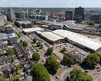 4, Station Shopping Park