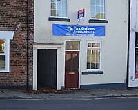 Shop to rent | 28 Handbridge, Chester, CH4 7JE | Completely Retail