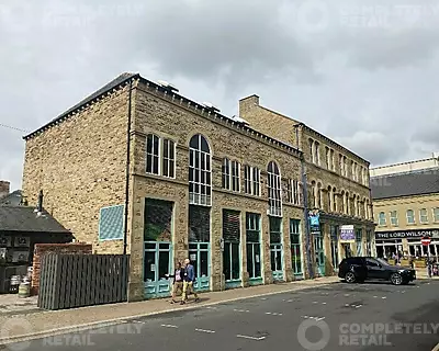 50 King Street Huddersfield, HD1 2QT