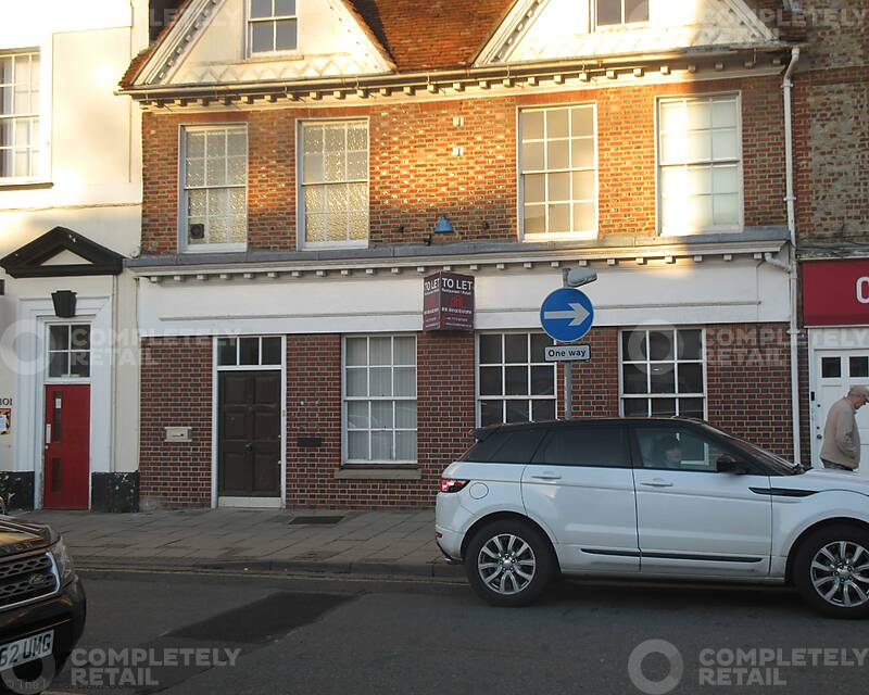 102 High Street, Thame - Picture 2023-02-20-18-50-39