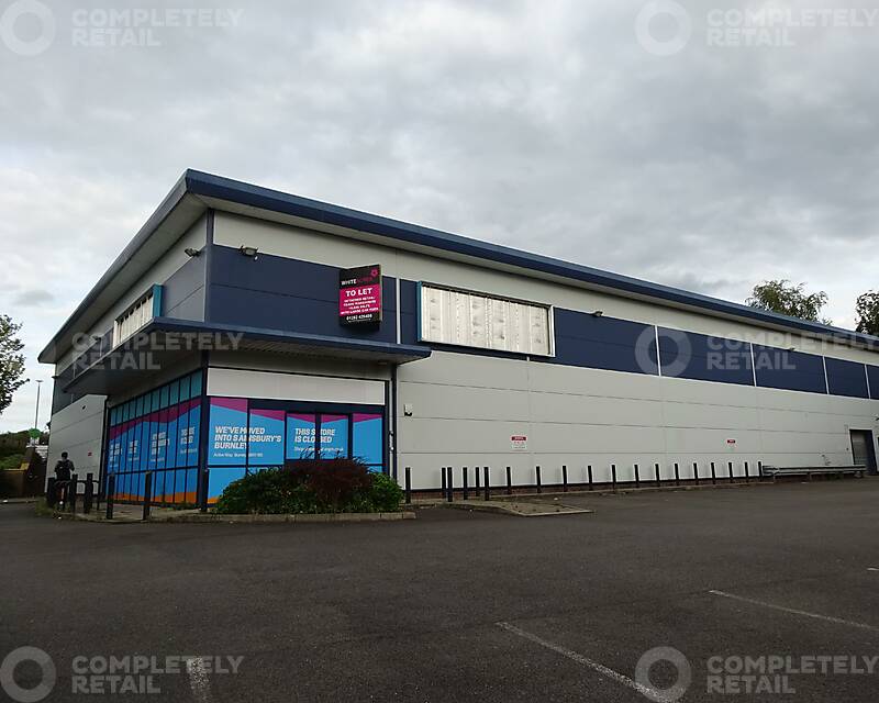 11 Princess Way Retail Park, Burnley - Picture 2023-10-04-10-34-36