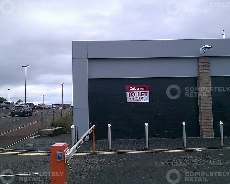 1 Braidfute Retail Park, Lanark - Picture 2023-11-01-15-13-28