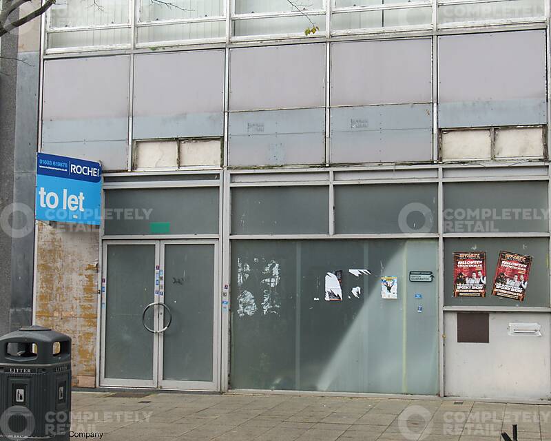 61 London Road North, Lowestoft - Picture 2023-12-06-12-52-45