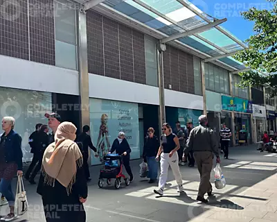 5 Canal Walk