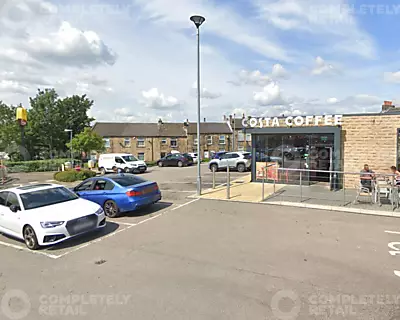 Unit 4 Northgate Retail Centre Heckmondwike, WF16 9RL