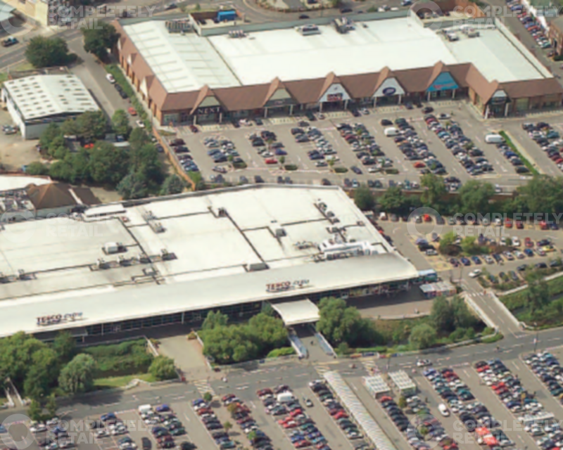 E, Waterfields Retail Park, Watford - Picture 2023-01-26-12-47-56