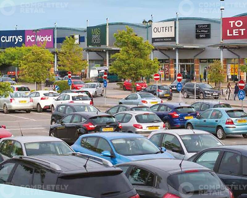Unit 5, Newbury Retail Park, Newbury - Picture 2025-07-15-14-57-43